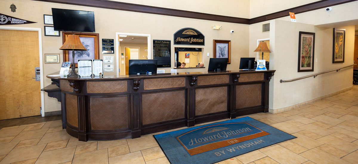 Well-Arranged Hotel Front Desk Well-Arranged Hotel Front Desk